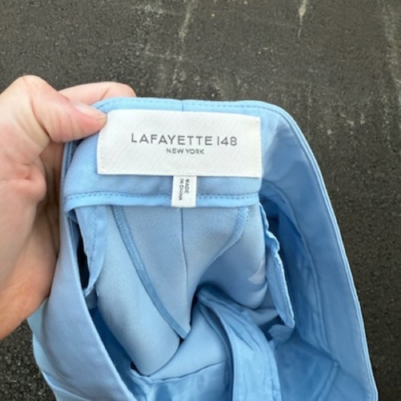 Lafayette 148 New York
Gates Flared Ankle Pants Size 8 - Picture 4 of 7